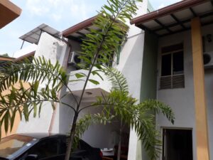 Rooftop Family Home for Rent in Dehiwala
