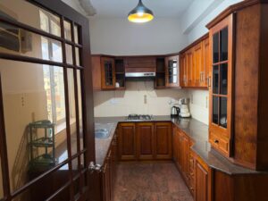 Station Road Wellawatte 1380 sqft semi furnished sea view apartment