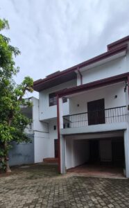 Secure Rooftop Rental House in Dehiwala
