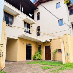 Four Bedroom Upper Floor House for Rent in Thalakotuwa Gardens